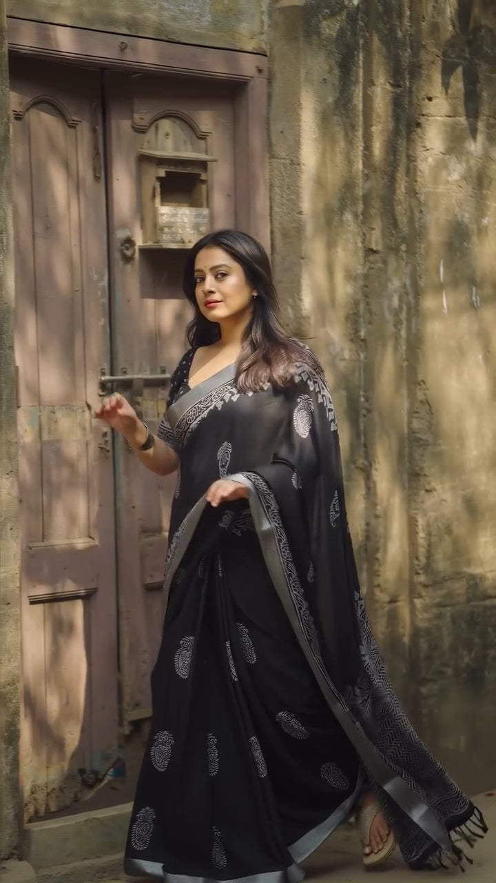 Black Pure Soft Linen Digital Print Saree with Blouse Piece for Women