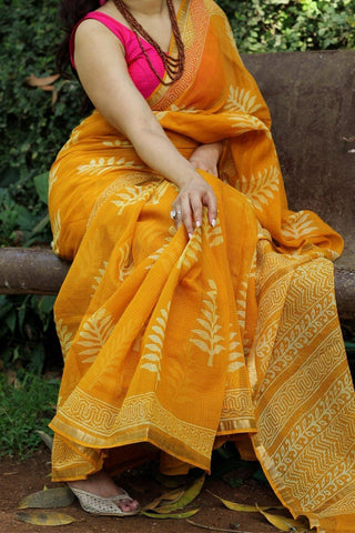 Attractive Yellow Soft Linen Saree With Blouse Piece For Women