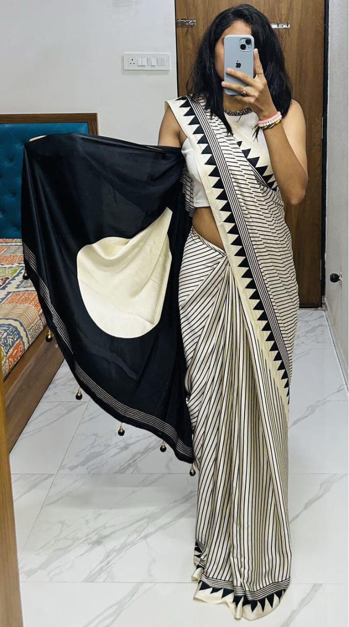 White Bindi Pallu Handcrafted Ajrakh Saree – Graceful Traditional Ethnic Wear for Women