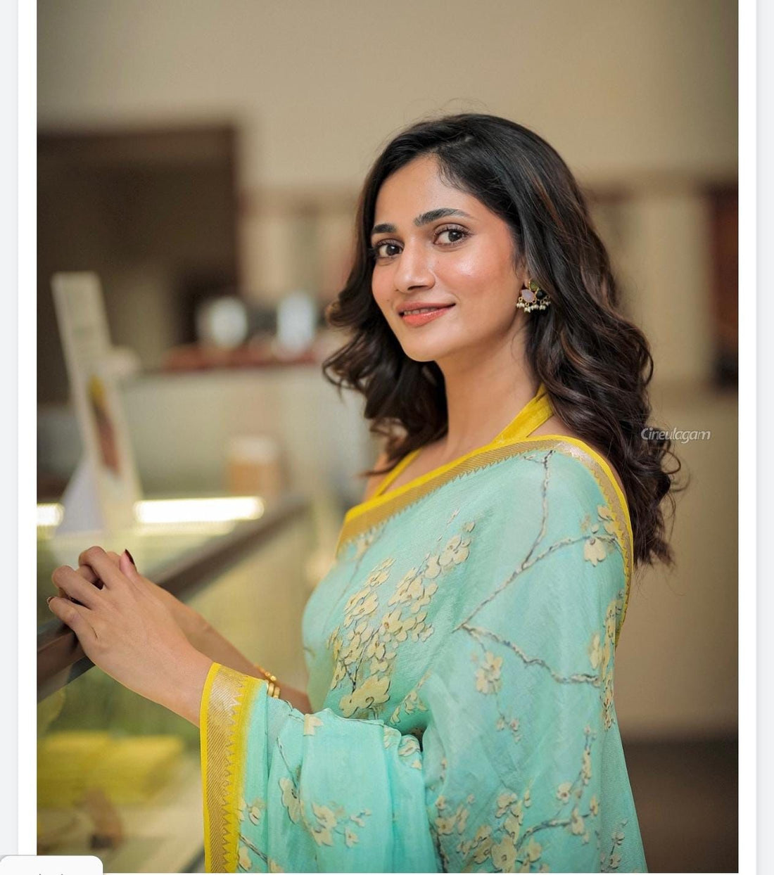 SKY BLUE YELLOW LINEN WITH GOLD JARI BORDER